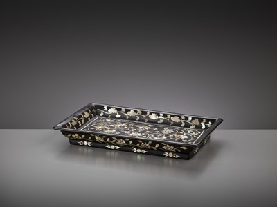 Lot 291 - A MOTHER-OF-PEARL-INLAID BLACK LACQUER RECTANGULAR TRAY, JOSEON DYNASTY