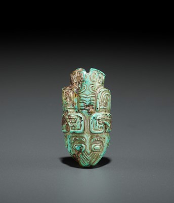 Lot 57 - A TURQUOISE BEAD DEPICTING A CICADA, SHANG TO WESTERN ZHOU DYNASTY