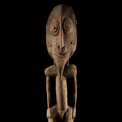 Lot 213 - A CARVED WOOD MALE ANCESTRAL COMMUNITY FIGURE, MIDDLE SEPIK RIVER, EAST SEPIK PROVINCE, PAPUA NEW GUINEA