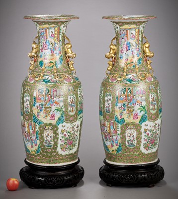 Lot 292 - A PAIR OF MONUMENTAL FAMILLE VERTE CANTON PALACE VASES, QING DYNASTY