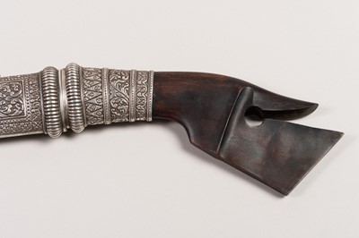 Lot 1345 - AN INDONESIAN BUGIS ALAMANG SWORD