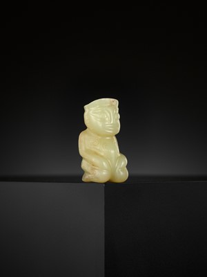 Lot 1033 - AN EXTREMELY RARE YELLOW JADE ‘KNEELING FIGURE’, SHANG DYNASTY