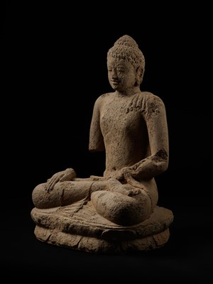 Lot 206 - A RARE AND LARGE ANDESITE FIGURE OF BUDDHA, CENTRAL JAVANESE PERIOD, SHAILENDRA DYNASTY