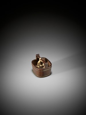 Lot 208 - A FINE TOKOKU STYLE MIXED MATERIAL NETSUKE OF AN ONI IN A BUCKET