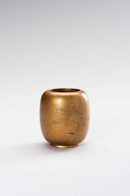 A LACQUERED NATSUME (TEA CADDY)