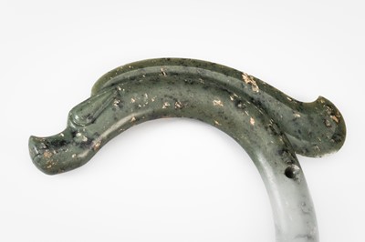 A LARGE GREEN JADE ‘C-SHAPED DRAGON' PENDANT, HONGSHAN CULTURE