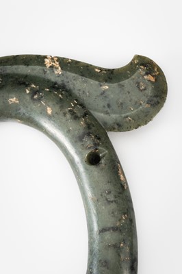 A LARGE GREEN JADE ‘C-SHAPED DRAGON' PENDANT, HONGSHAN CULTURE