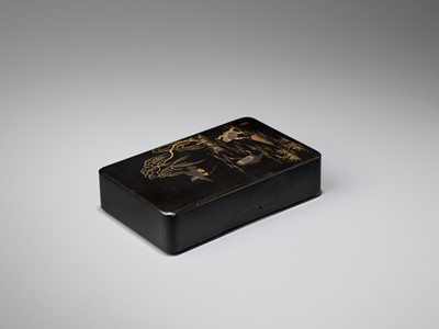 Lot 155 - GYOKUKOKU: A LACQUER FUBAKO DEPICTING FROGS FISHING AND A THIEVING BIRD