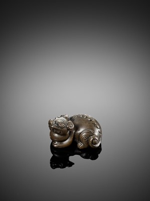 Lot 12 - A HEAVY BRONZE ‘LION’ WEIGHT, MING DYNASTY