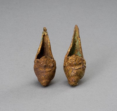 Lot 1169 - A PAIR OF KHMER GOLD CONCH SHELL EARRINGS