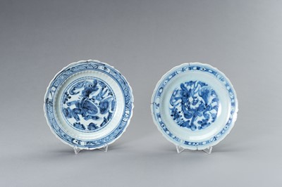 Lot 752 - A PAIR OF MING DYNASTY ‘BUDDHIST LION’ DISHES, MUSEUM PROVENANCE