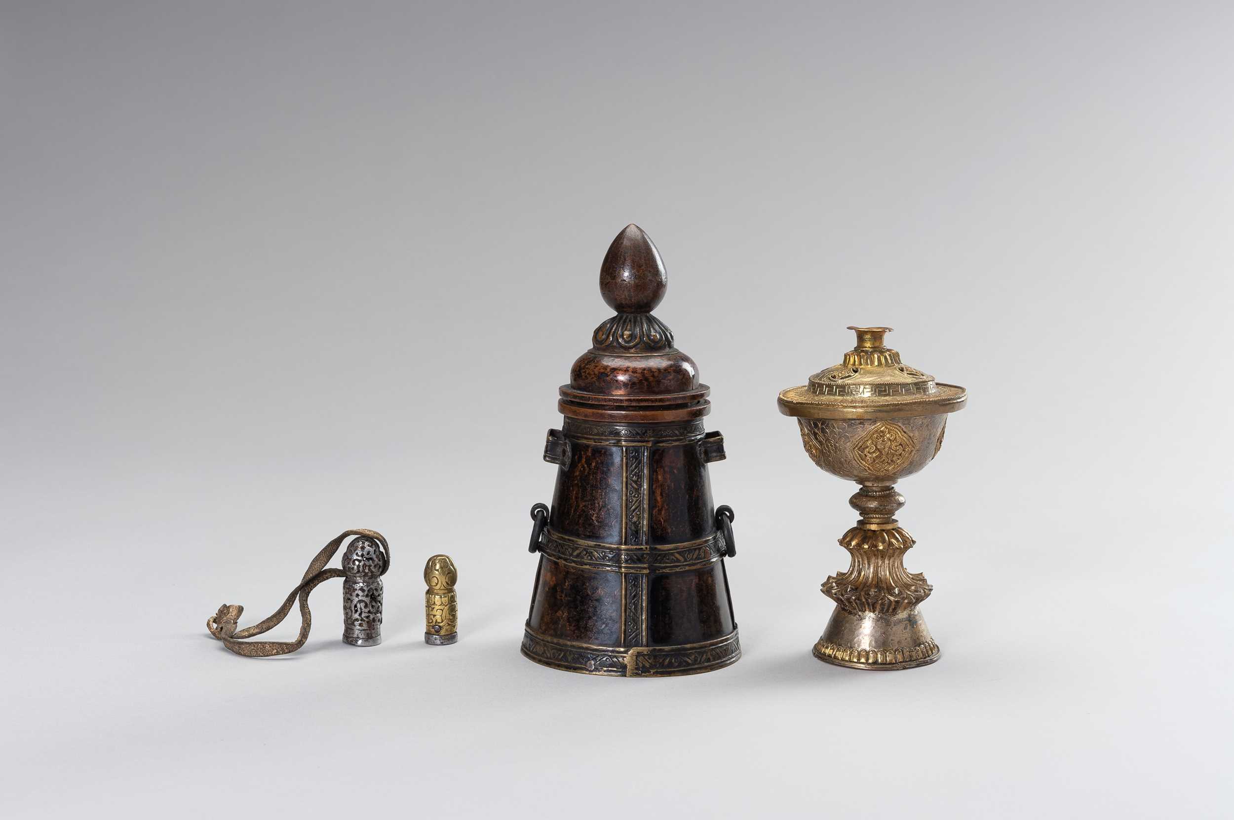 Lot 73 - A GROUP OF TWO SEALS, A TSAMPA VESSEL AND A BUTTER LAMP