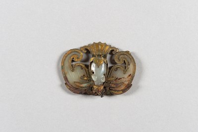Lot 144 - A CHARMING GROUP OR THREE HAIR ORNAMENTS