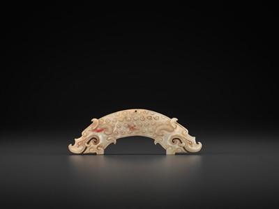 A WHITE JADE ‘DOUBLE DRAGON’ PENDANT, HUANG, WARRING STATES