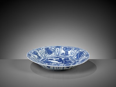 Lot 176 - A LARGE BLUE AND WHITE ‘BUTTERFLY GRASSHOPPER’ PORCELAIN DISH, WANLI PERIOD